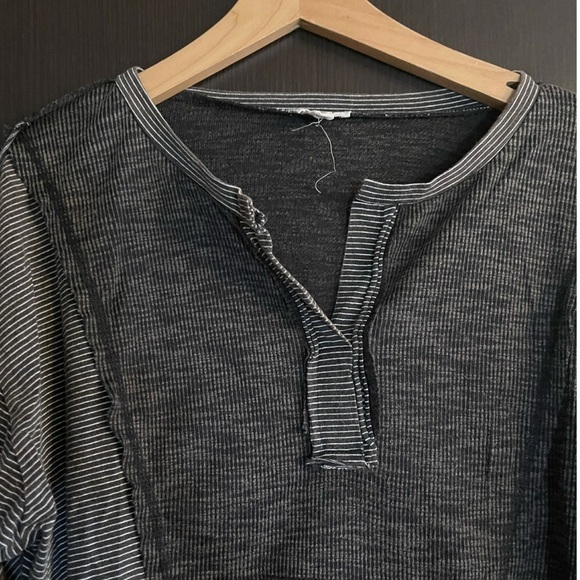 New! Black “Take The Day Off” Mismatch Top - Picture 13 of 14